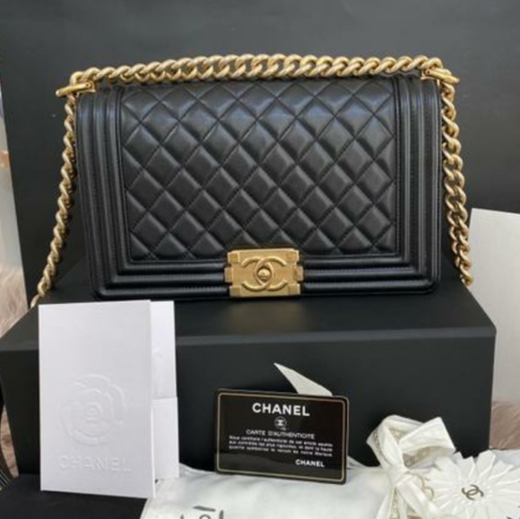 CHANEL Handbags - 100% Auth CHANEL Boy Le Medium Black Lambskin Bag